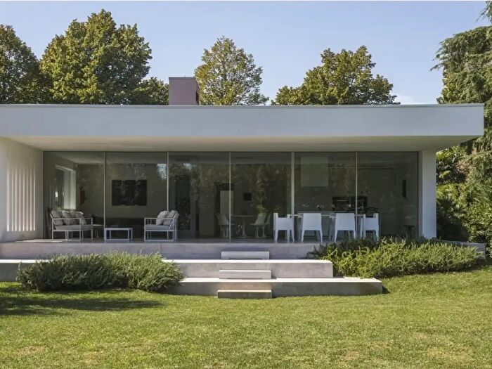 Casa con 5 locali in vendita in Via Primo Maggio, Abano Terme