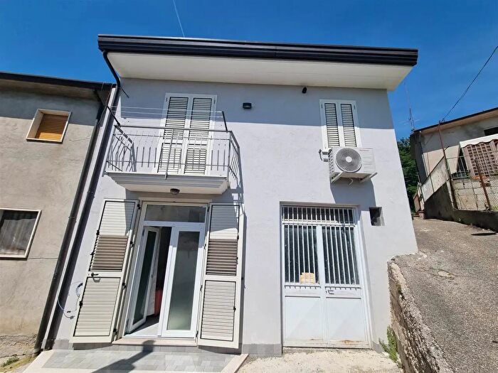 Appartamento trilocale in affitto in Santa Paolina