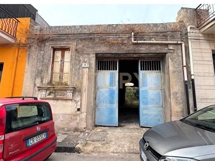 Casa con 10 locali in vendita in Verdi, Solarino