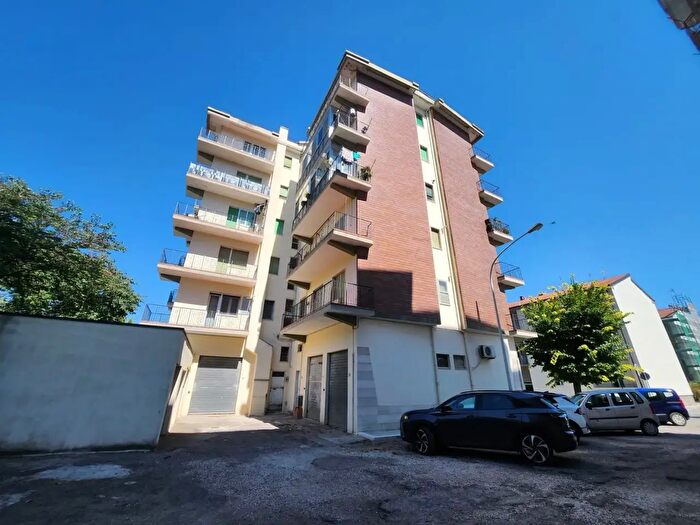 Appartamento con 5 locali in vendita in Giulio Cesare, Larino