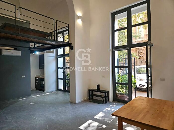 Appartamento bilocale in vendita in Via Dandolo, Roma