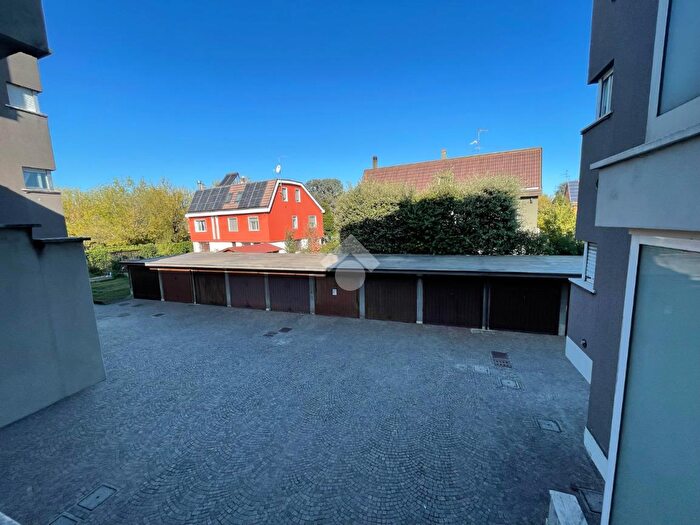 Appartamento quadrilocale in vendita in Via Antonio Gramsci, Peschiera Borromeo