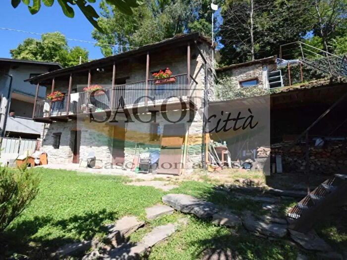Casa trilocale in vendita in Via Massera, Prarostino