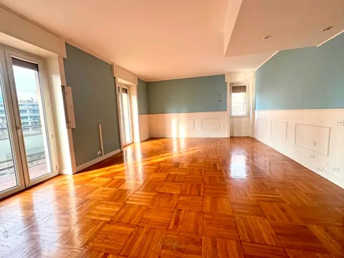 Appartamento trilocale in affitto in Via Giulio Cesare Procaccini, Milano