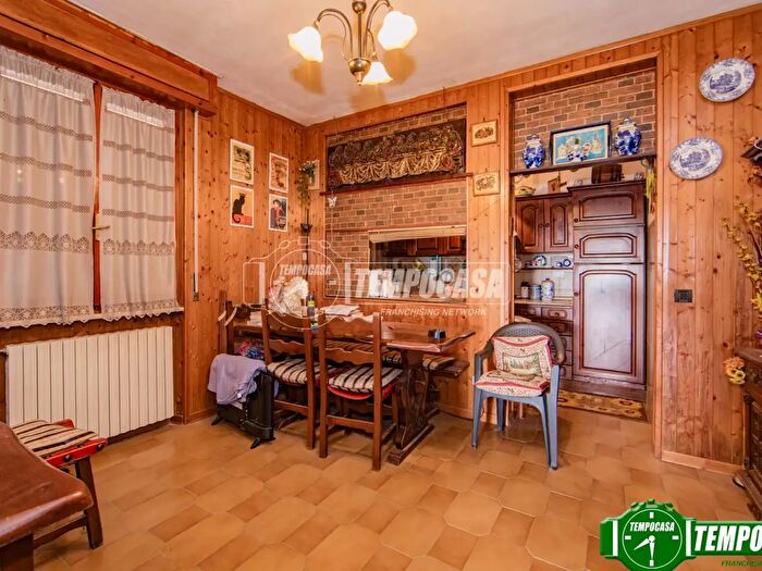 Casa quadrilocale in vendita in Via Francesco Giudice, Voghera