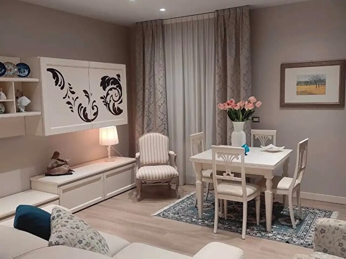 Appartamento quadrilocale in vendita in Acireale