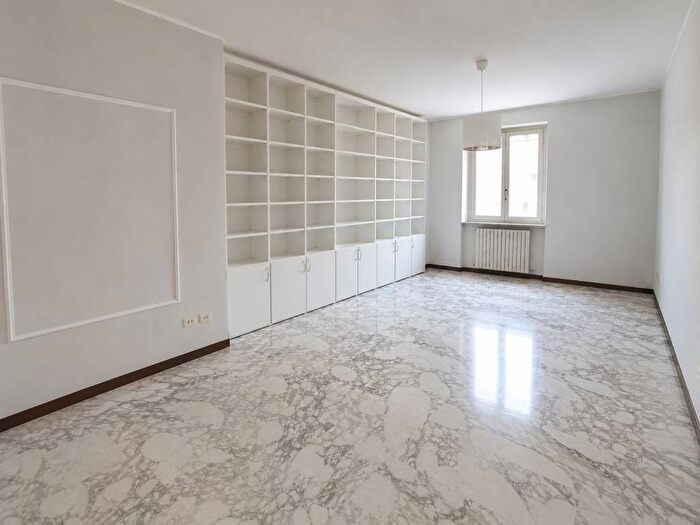 Appartamento con 6 locali in affitto in Via Bezzecca, Centro, San Benedetto del Tronto