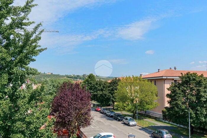 Appartamento trilocale in vendita in Villaggio Stella, San Pietro In Cariano