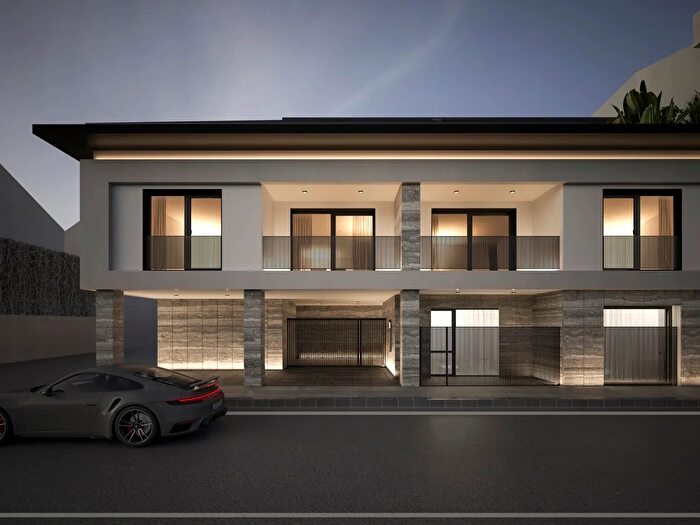 Appartamento trilocale in vendita in Via Borroni, Mariano Comense