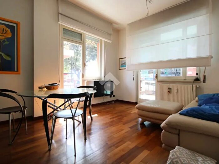 Appartamento trilocale in vendita in Viale Adolfo E Adelina Devoto, Chiavari