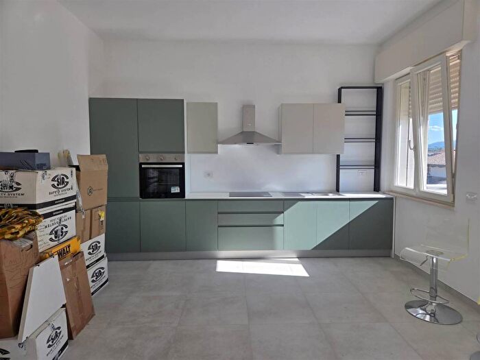 Appartamento quadrilocale in affitto in Centro, Cannara