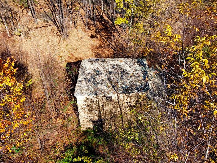 Casa bilocale in vendita in Località Meyre La Cà, Frassino