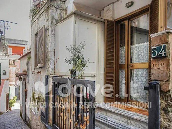 Appartamento bilocale in vendita in Via Cappella, Bacoli