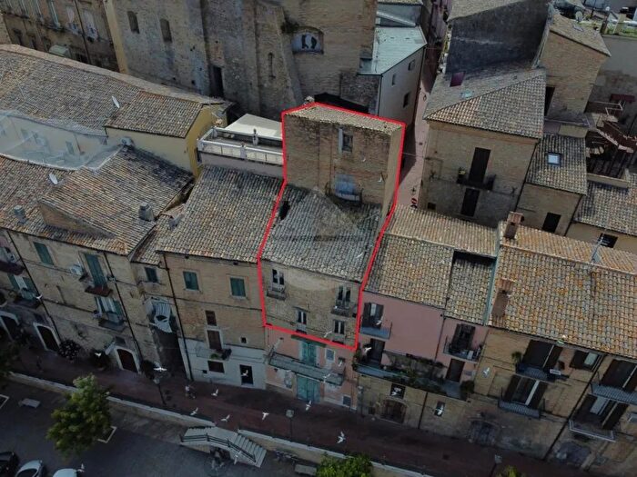 Casa con 8 locali in vendita in CieloTerra, Lanciano