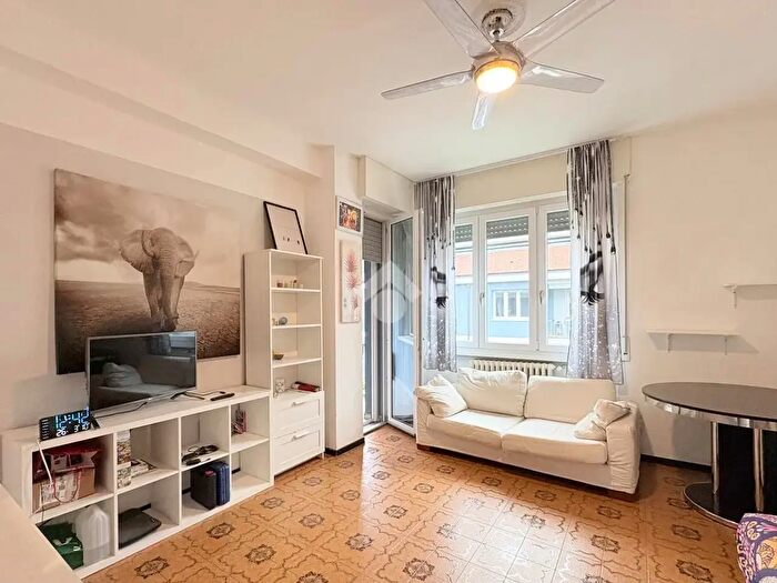 Appartamento trilocale in affitto in Via SFaustino, Milano