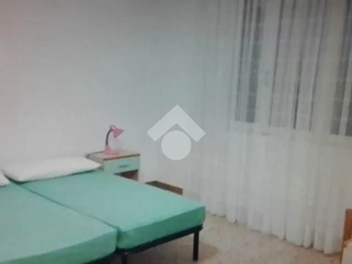 Casa con 5 locali in affitto in Via Copparo, Ferrara
