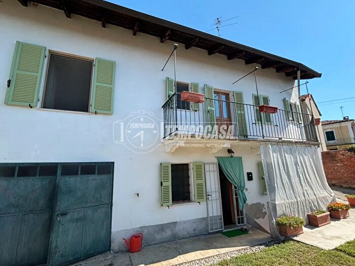Casa quadrilocale in vendita in Vicolo Decristoforis, Altavilla Monferrato