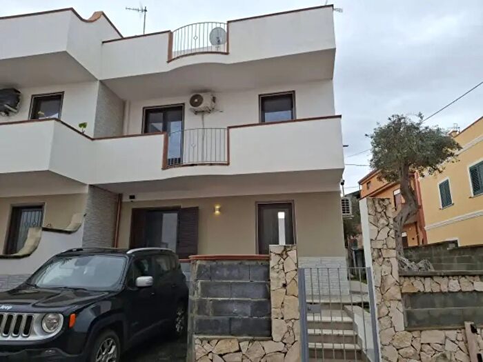 Casa con 5 locali in vendita in Contrada Mezzacampa, Messina