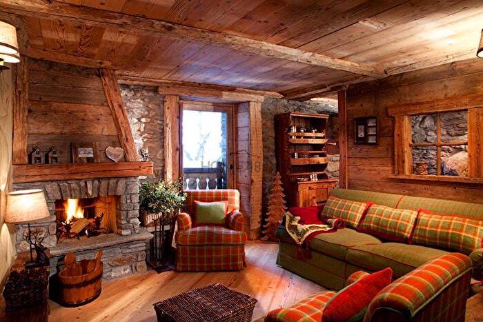 Appartamento trilocale in affitto in Via Col Ferret, Centro, Courmayeur