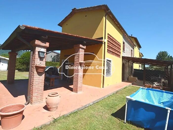 Casa quadrilocale in vendita in di Piaggiori, Capannori