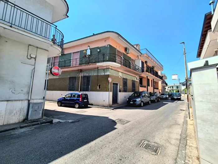 Appartamento trilocale in vendita in Caivano