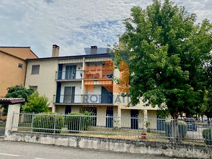 Appartamento trilocale in vendita in Via Alberto Lamarmora, Cava Manara