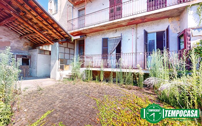 Casa con 6 locali in vendita in Bassignana