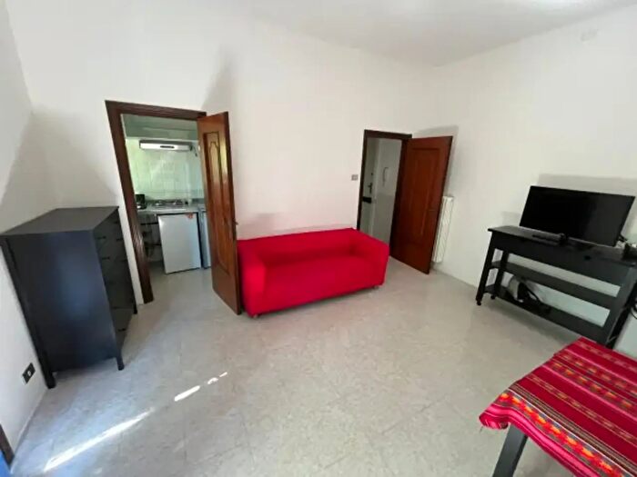 Appartamento trilocale in vendita in Viale Gaetano Storchi, Modena