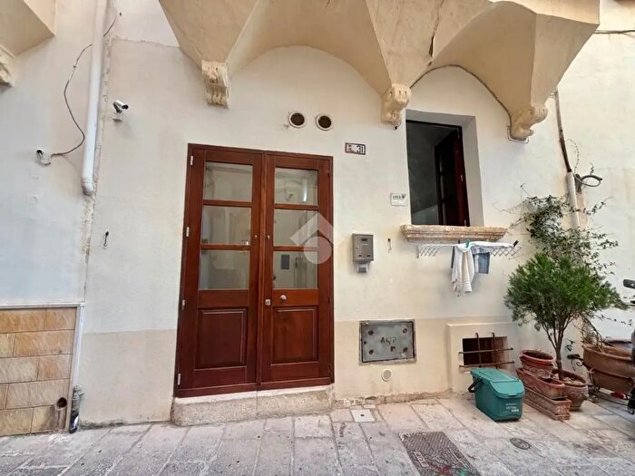 Appartamento trilocale in vendita in Via Francesco Patitari, Gallipoli