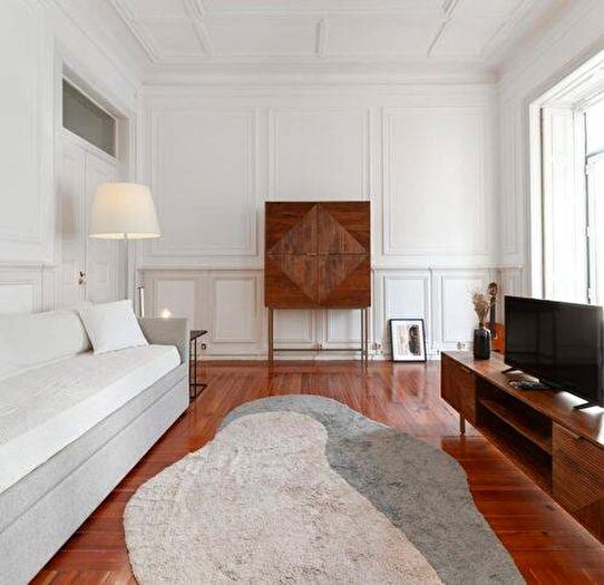 Appartamento quadrilocale in affitto in Via Madonnina, Cadorna Castello, Milano