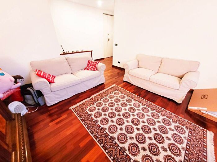 Appartamento trilocale in affitto in Piazza Saint Bon, Centro Storico, La Spezia