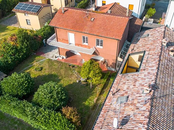 Casa con 7 locali in vendita in Via Giacomo Puccini, Busseto