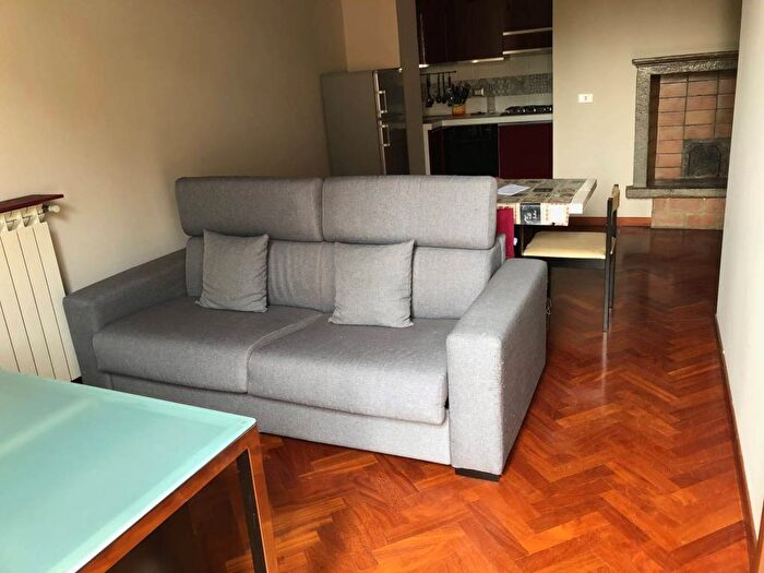 Appartamento trilocale in affitto in Via Pavia, Ascanio Sforza, Milano