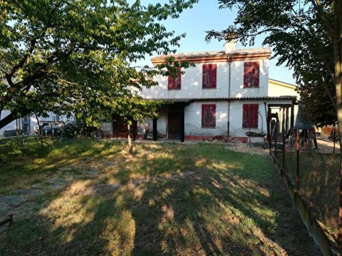 Casa con 6 locali in vendita in Via Giuseppe Moruzzi, Lugo