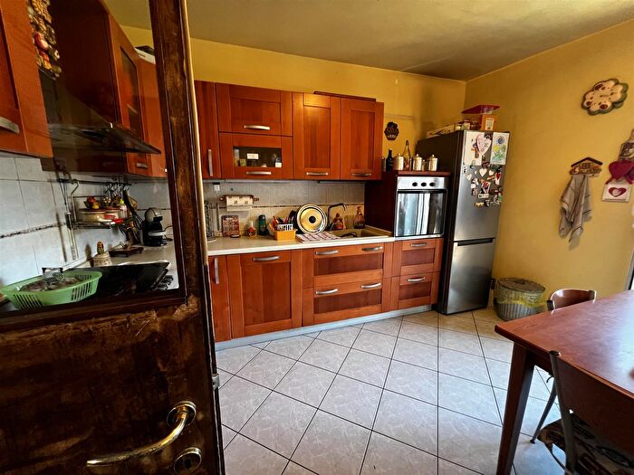 Appartamento quadrilocale in vendita in Vezzano Ligure