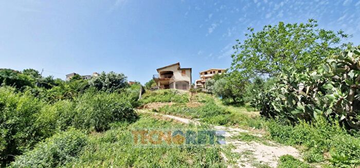 Casa trilocale in vendita in Via Linea Ferrata, Monreale