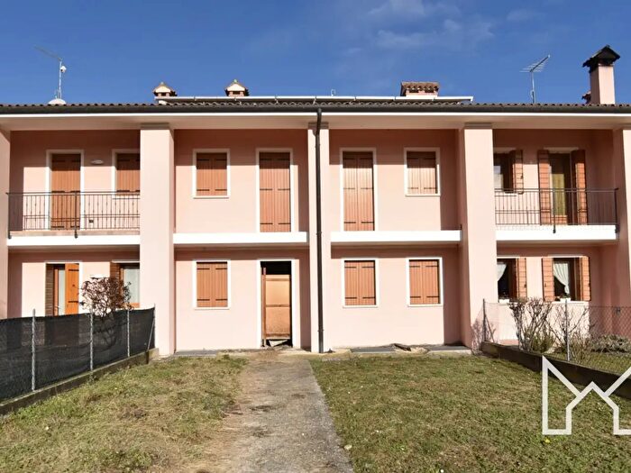 Casa quadrilocale in vendita in San Zenone Degli Ezzelini