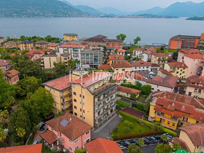 Appartamento trilocale in vendita in Via N della Casa, Baveno