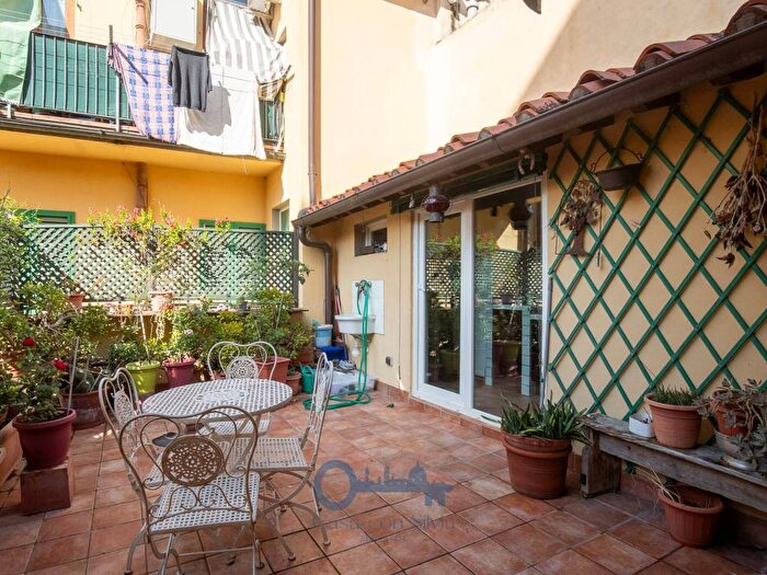 Appartamento quadrilocale in affitto in Via Pier Capponi, Libertà Savonarola, Firenze