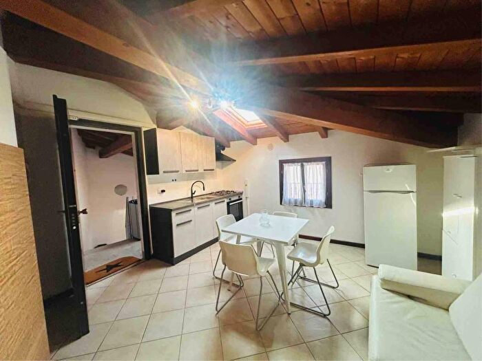 Appartamento bilocale in affitto in Via Repubblica di Montefiorino, Crocetta, Modena