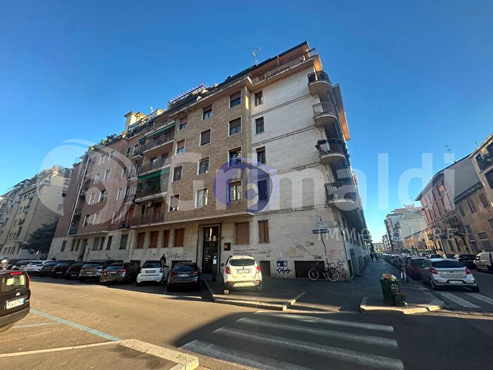 Appartamento monolocale in affitto in Via Vespri Siciliani, Milano