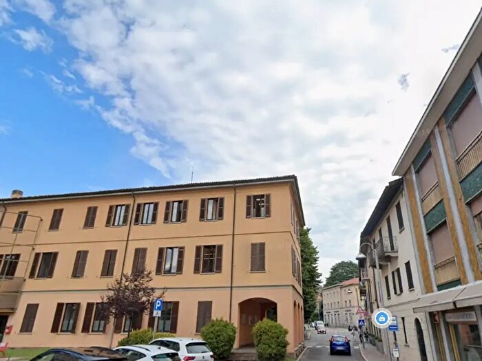 Appartamento monolocale in affitto in Via Francesco Cusani, Carate Brianza