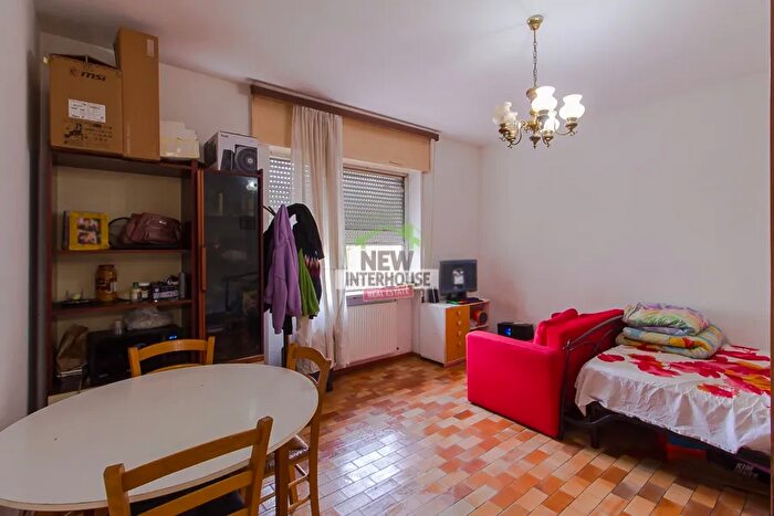 Appartamento trilocale in vendita in Via Unità dItalia Maniago, Maniago