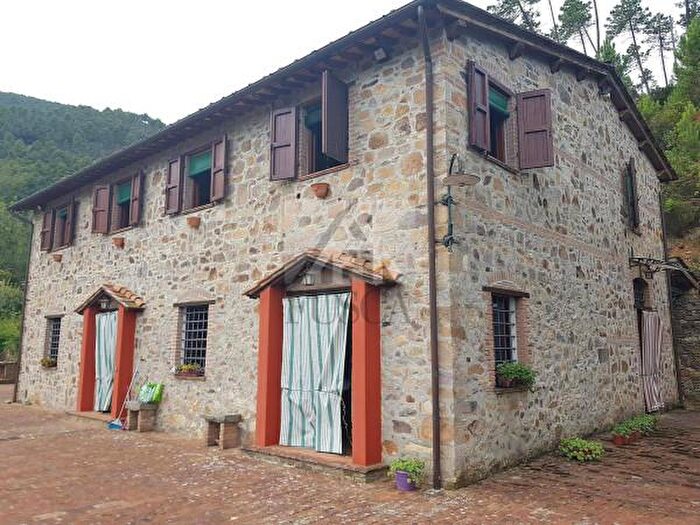 Casa con 6 locali in vendita in Via di Ronchi, Capannori