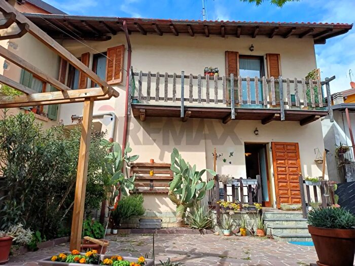Appartamento trilocale in vendita in Brivio