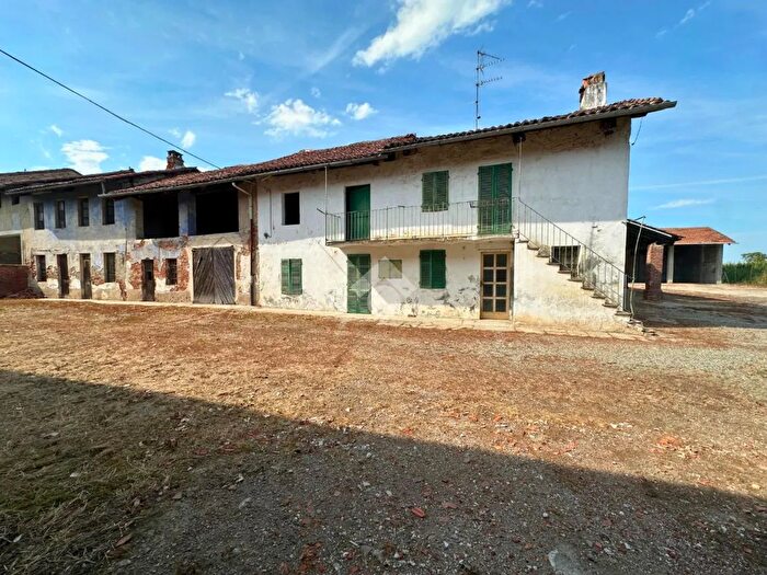 Casa quadrilocale in vendita in Via Santo Stefano, Santhia