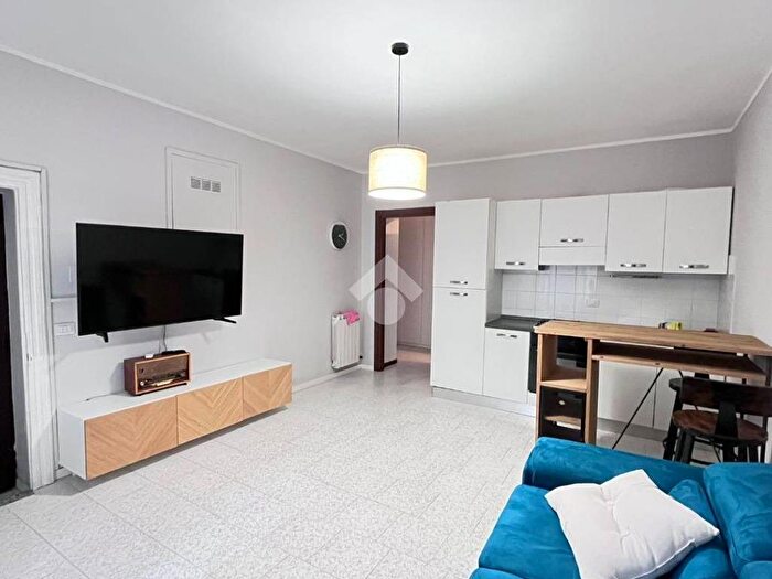 Appartamento bilocale in affitto in VIA CORSICO, Navigli Darsena, Milano