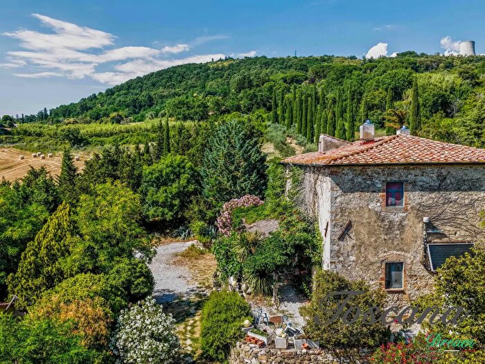 Casa con 12 locali in vendita in Monterotondo Marittimo