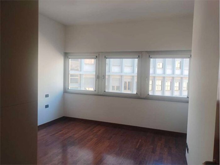 Appartamento con 5 locali in affitto in Cavour, Ancona