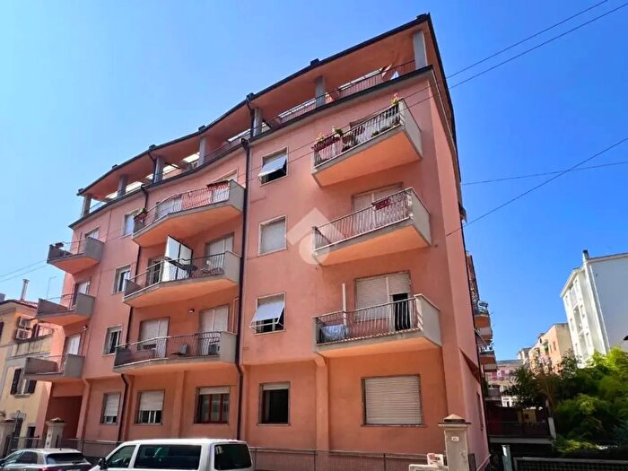 Appartamento quadrilocale in vendita in Via Gorizia, Ancona